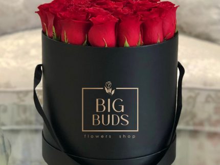 BBF Yelena Red Roses Box