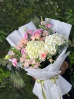 Luxurious Style Bouquet - Image 2