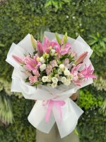 Charming Flowers Grand Bouquet
