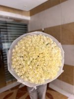 151 White Roses Bouquet