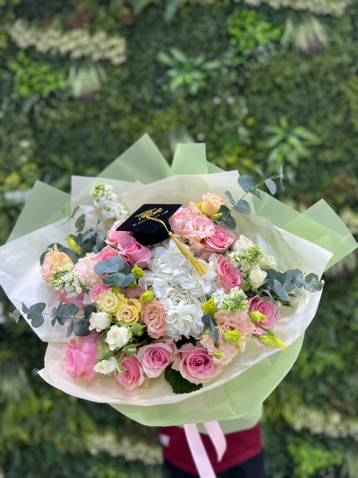 Graduation Time Hand Bouquet - Image 2
