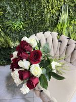 Enchanting Essence Fresh Bouquet - Image 3
