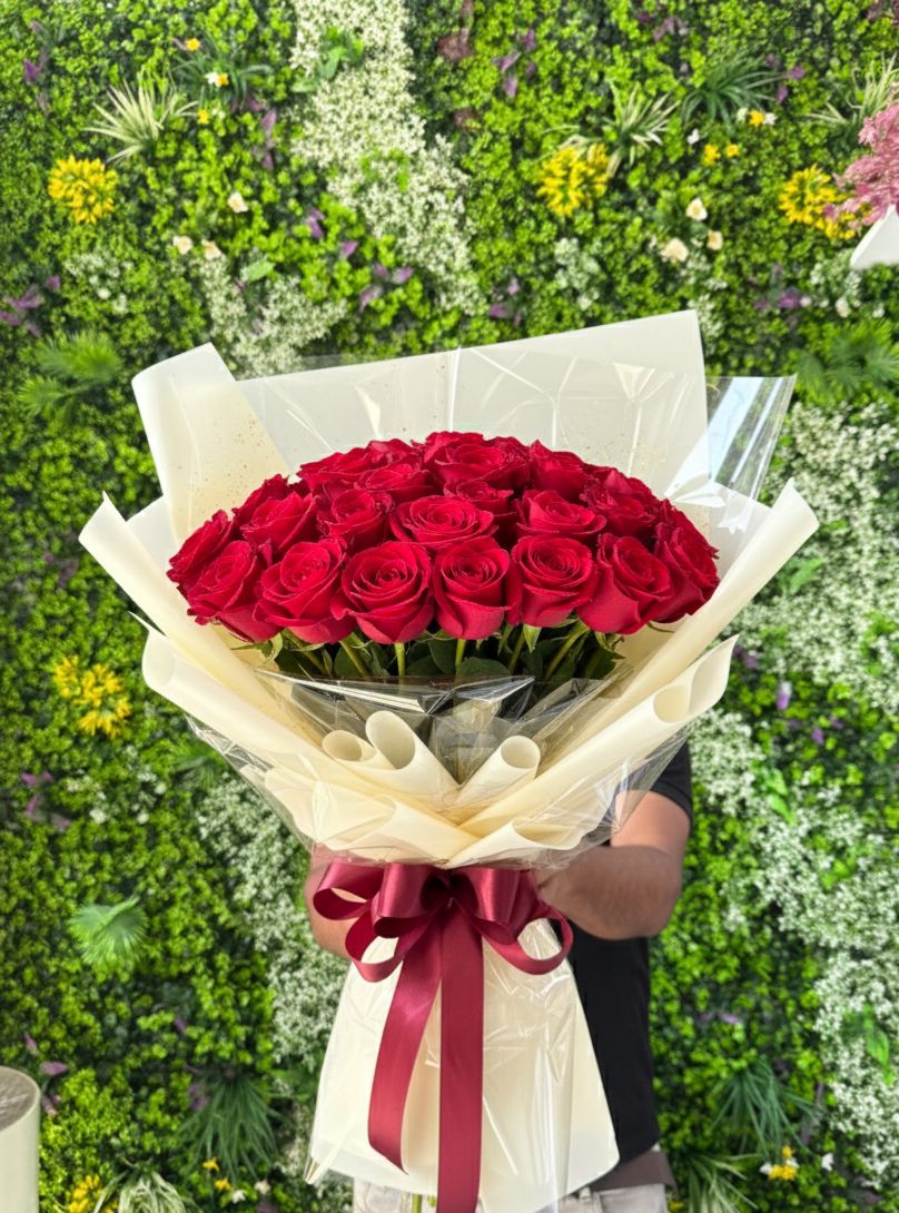 WhatsApp Image 2025-12-29 at 11.39.14 AM Crimson Promise Bouquet/35 Roses Bouquet - Image 1