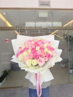 Sweet Velvet Promise Bouquet/51 Mix Roses - Image 4