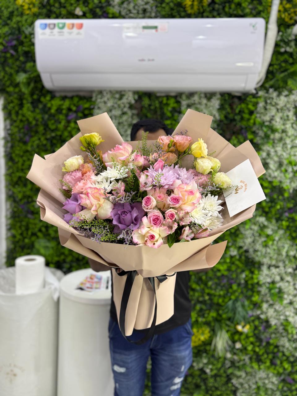 WhatsApp Image 2026-10-16 at 6.15.06 PM Royal Blush Harmony Bouquet - Image 1